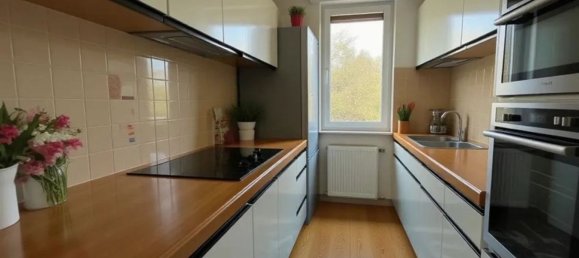 3 bedrooms Apartment in Reggio Emilia, Italy No. 357558 2