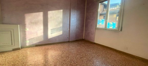 3 bedrooms Apartment in Reggio Emilia, Italy No. 357558 8