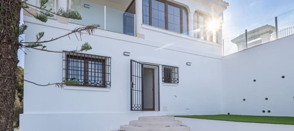 3 bedrooms House in Marbella, Spain No. 180815 2