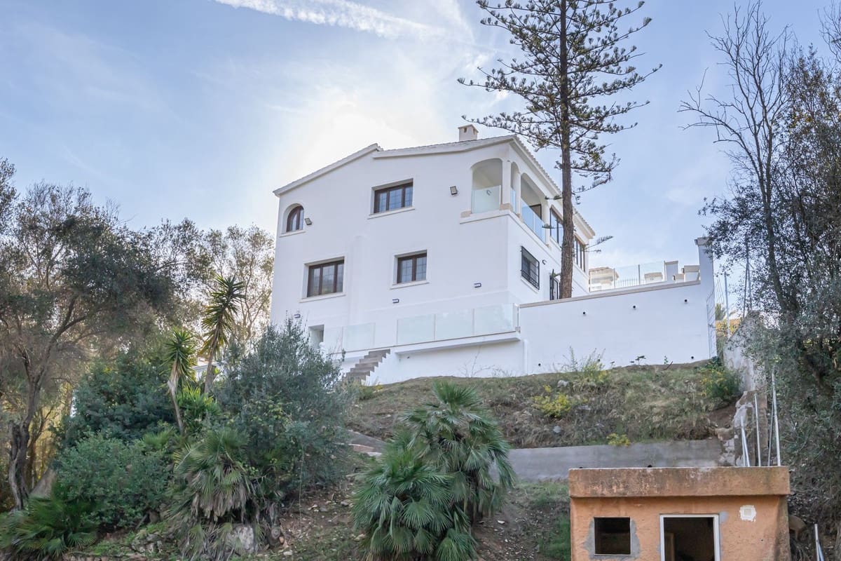 3 bedrooms House in Marbella, Spain No. 180815