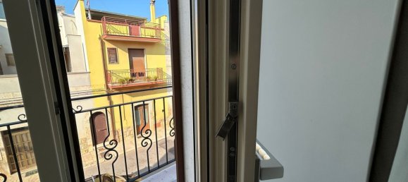 Casa de 3 dormitorios en Turi, Italy No. 376020 37