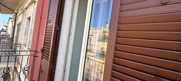 Casa de 3 dormitorios en Turi, Italy No. 376020 28