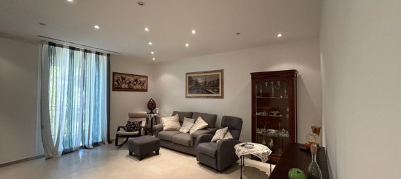 Casa de 3 dormitorios en Turi, Italy No. 376020 14