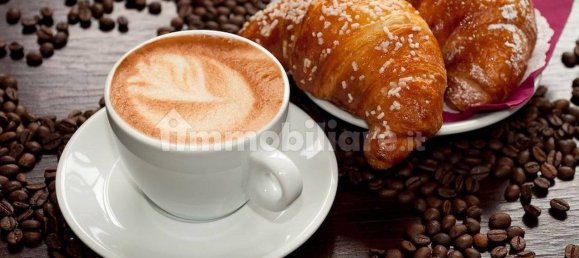 2 rooms Commercial property in Florence, Italy No. 39156 9