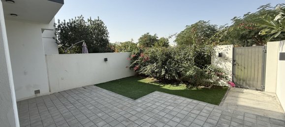 3 غرف نوم تاون هاوس في Dubai Land, UAE رقم 113568 10