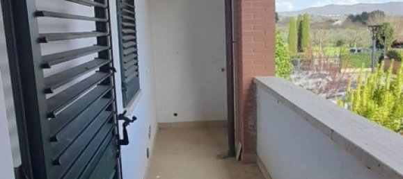 6-Zimmer Doppelhaus in Arezzo, Italy, Nr. 51430 6