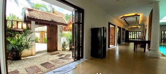 4 bedrooms Cafe / restaurant in Pattaya, Thailand No. 15944 10