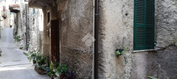 3 rooms Apartment in Olevano Romano, Italy No. 92642 7