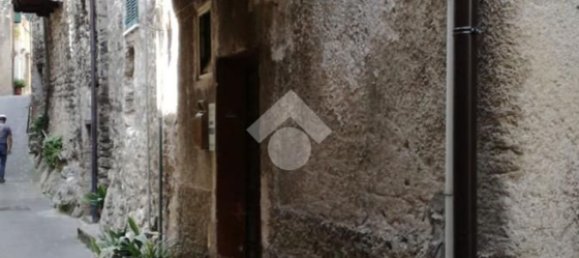 3 rooms Apartment in Olevano Romano, Italy No. 92642 2