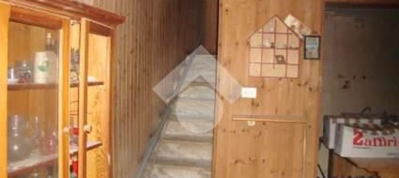 3 rooms Apartment in Olevano Romano, Italy No. 92642 5