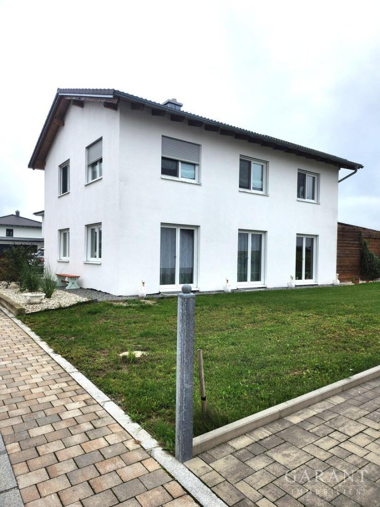 Casa de 8 divisões em Dingolfing-Landau, Germany N.º 287548