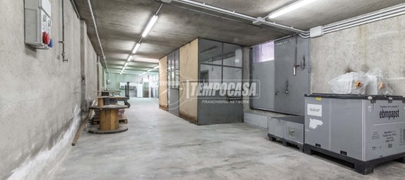 Квартира с 3 комнатами в Лимбьяте, Италия № 275879 13