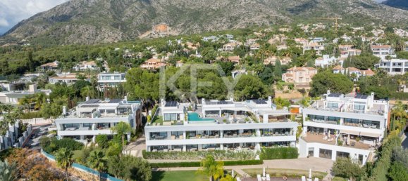 Dúplex de 4 dormitorios en Marbella, Spain No. 129001 15