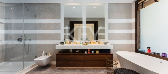 Dúplex de 4 dormitorios en Marbella, Spain No. 129001 32