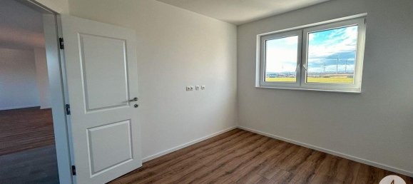 4 rooms Apartment in Deutsch-Wagram, Austria No. 9658 6