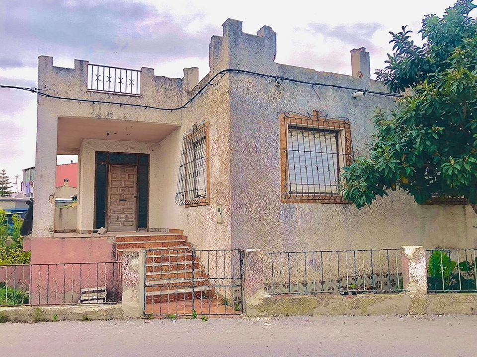 4 bedrooms Villa in Alicante, Spain No. 282932