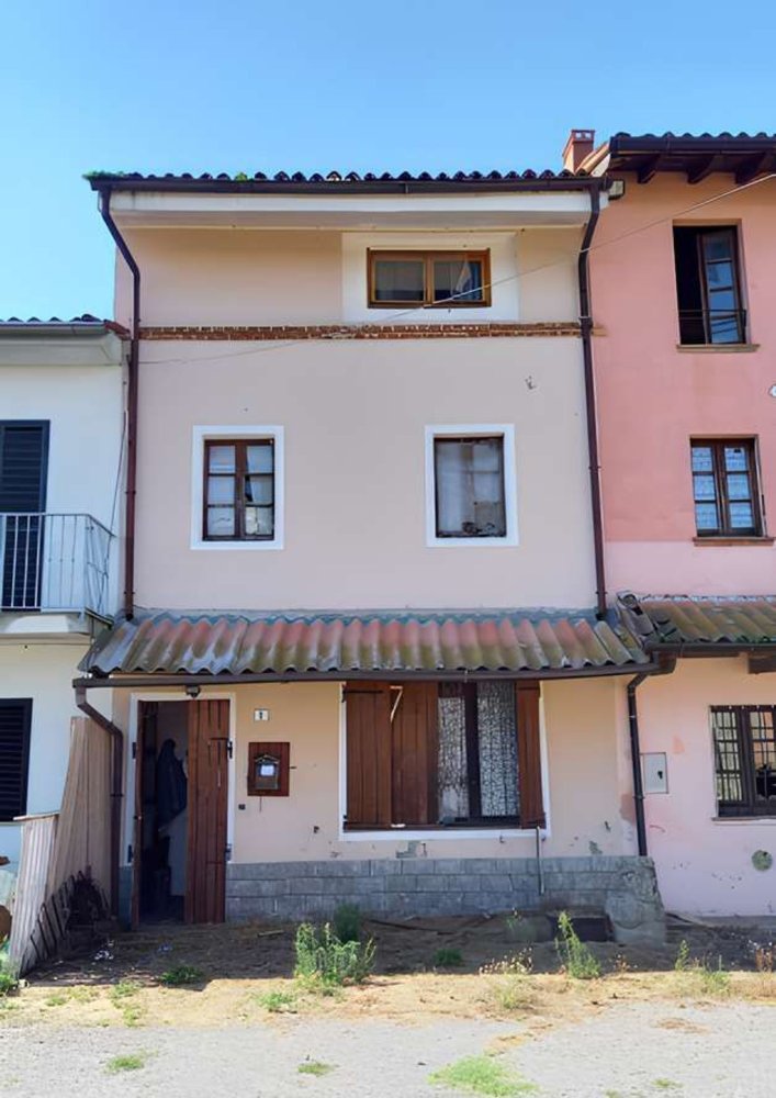 4 chambres Appartement à Pieve Porto Morone, Italy No. 361392