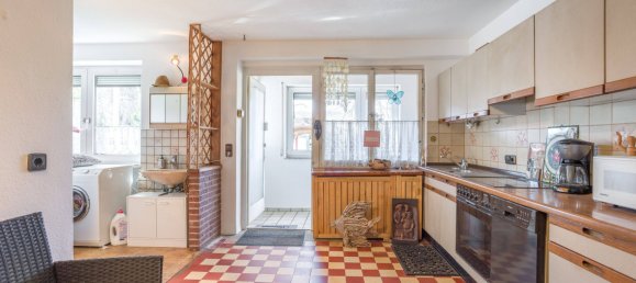 6 rooms Townhouse in Baden-Wurttemberg, Germany No. 10947 4