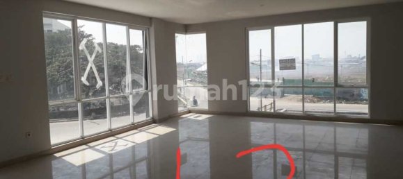 232m² Shop in Cengkareng, Indonesia No. 2652 3