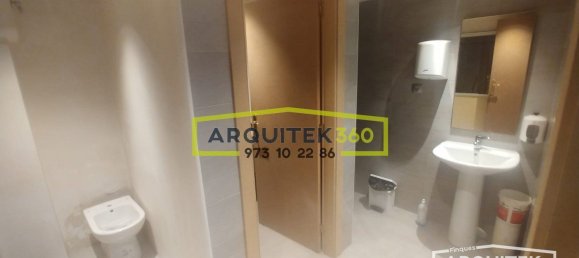 Коммерческая недвижимость 340м² в Лерида, Испания № 184599 12