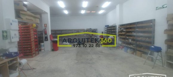 Коммерческая недвижимость 340м² в Лерида, Испания № 184599 36