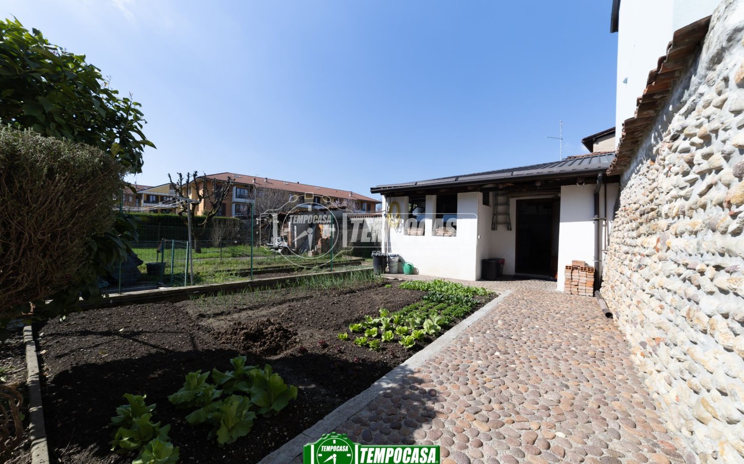 4 bedrooms House in Osio Sopra, Italy No. 123358