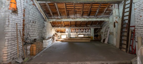 4 bedrooms House in Osio Sopra, Italy No. 123358 43