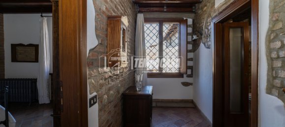 4 bedrooms House in Osio Sopra, Italy No. 123358 5