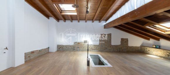 4 bedrooms House in Osio Sopra, Italy No. 123358 14