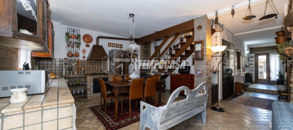 4 bedrooms House in Osio Sopra, Italy No. 123358 20