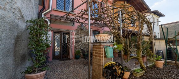 4 bedrooms House in Osio Sopra, Italy No. 123358 19
