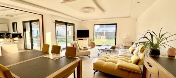 Дом с 5 спальнями в Кормери, Франция № 315397 3