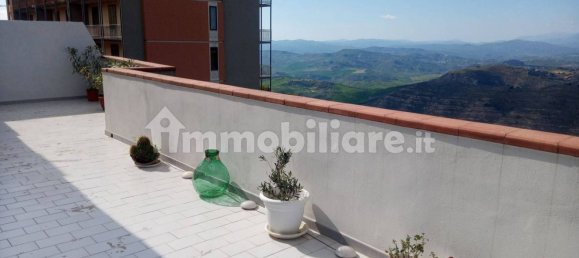 2 Schlafzimmer Wohnung in Enna, Italy, Nr. 252498 7