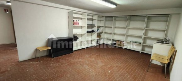 Bureau à Montevarchi, Italy 400m² No. 227922 34