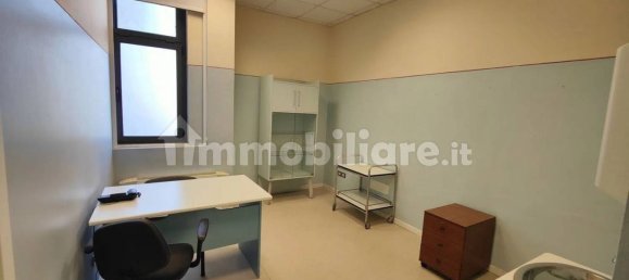 Bureau à Montevarchi, Italy 400m² No. 227922 33