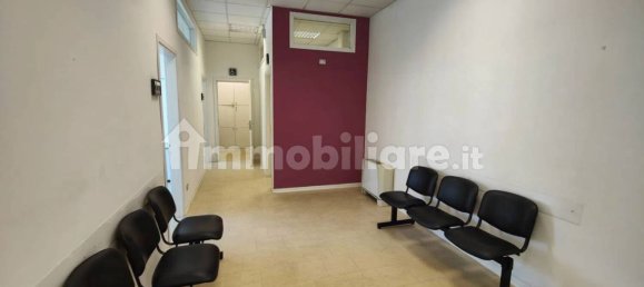 Bureau à Montevarchi, Italy 400m² No. 227922 6