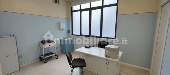 Bureau à Montevarchi, Italy 400m² No. 227922 26