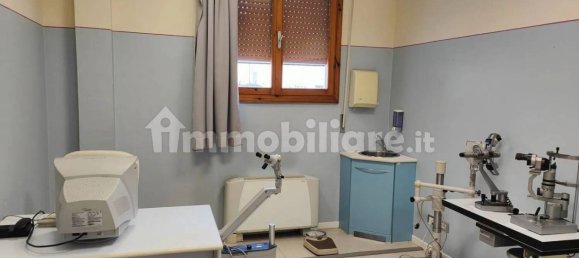 Bureau à Montevarchi, Italy 400m² No. 227922 21