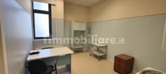 Bureau à Montevarchi, Italy 400m² No. 227922 32