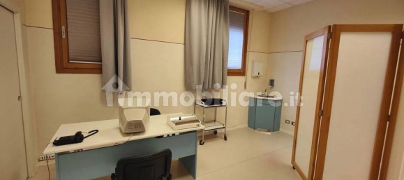 Bureau à Montevarchi, Italy 400m² No. 227922 25