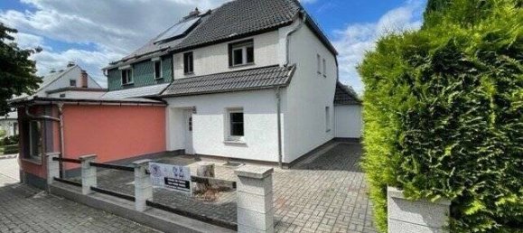 4 rooms Townhouse in Burgenlandkreis, Germany No. 15226 3