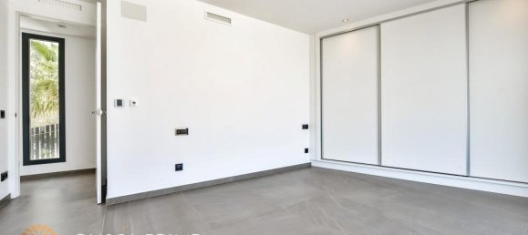 3 bedrooms Villa in Javea, Spain No. 1544 5