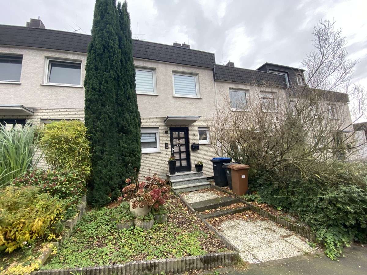 4 bedrooms Townhouse in Bergisch Gladbach, Germany No. 74283