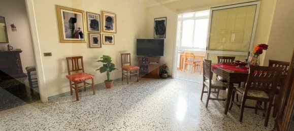 Apartamento de 3 divisões em Bari, Italy N.º 33864 6