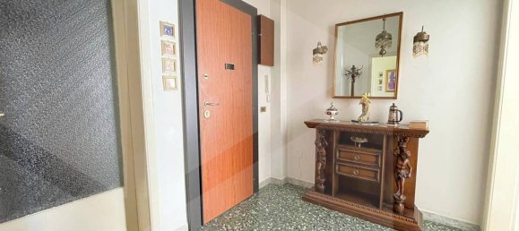 Apartamento de 3 divisões em Bari, Italy N.º 33864 42