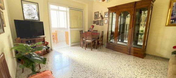 Apartamento de 3 divisões em Bari, Italy N.º 33864 2