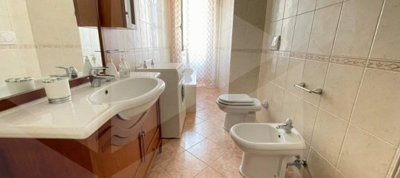 Apartamento de 3 divisões em Bari, Italy N.º 33864 15