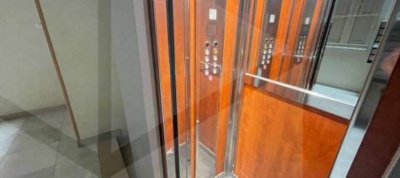 Apartamento de 3 divisões em Bari, Italy N.º 33864 31