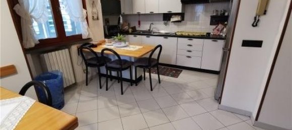 5 rooms House in Vinci, Italy No. 20843 2