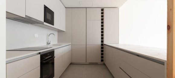 2 bedrooms Apartment in Lisbon, Portugal No. 106584 14